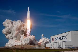 SpaceX一掃前恥 火箭第5度測試成功落地
