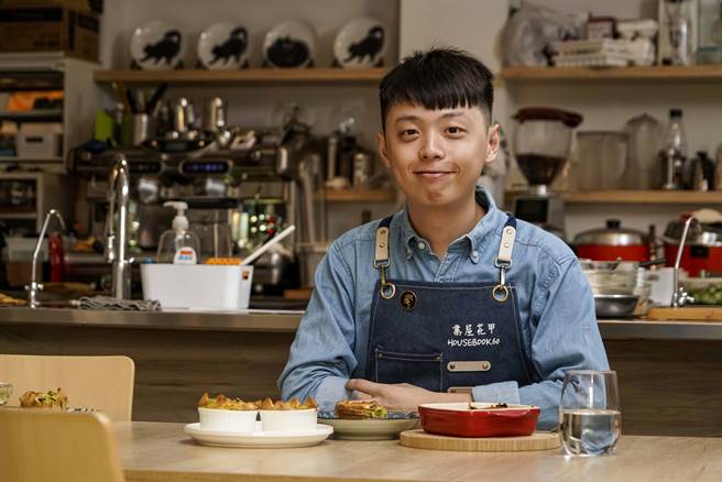 「书屋花甲」店长方亿杰认为，食物浪费问题需要大眾的关切。（摄影／陈晋生）