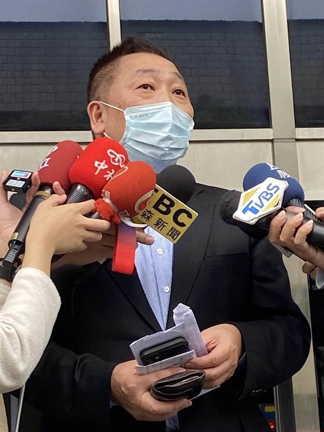 媒体人唐湘龙被控肇逃案，士检6日侦结不起诉。（本报资料照片）