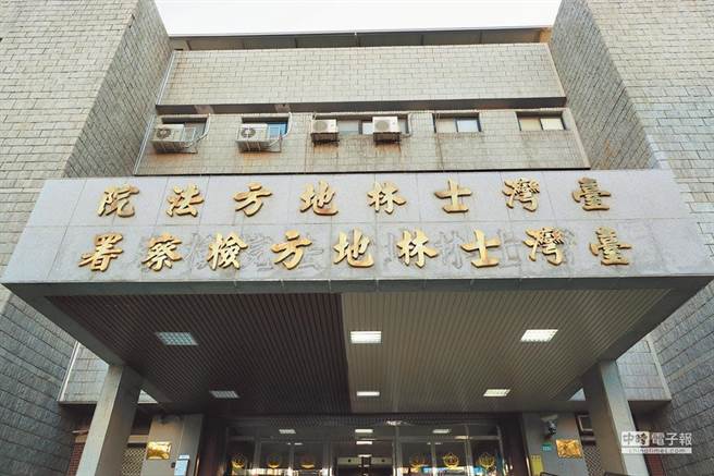 有性侵前科的杨姓男子，在捷运骚扰偷拍短裙正妹。（本报资料照片）