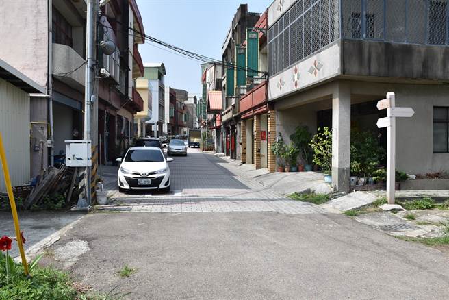 頭份市尖山里米粉街因地勢低，過去遇到颱風豪就成水鄉澤國。（謝明俊攝）