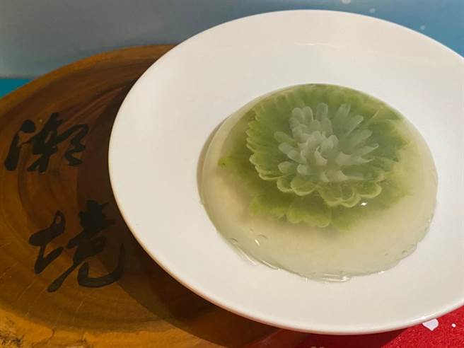 國立海洋科技博物館推出「石花月」、「海味手作粽」、「草包與飛魚卵大燒賣」等手作課程。（國立海洋科技博物館提供／陳彩玲基隆傳真）