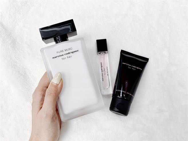 narciso rodriguez在母亲节前夕推出超限量的「纯粹谬思礼盒」。（邱映慈摄）