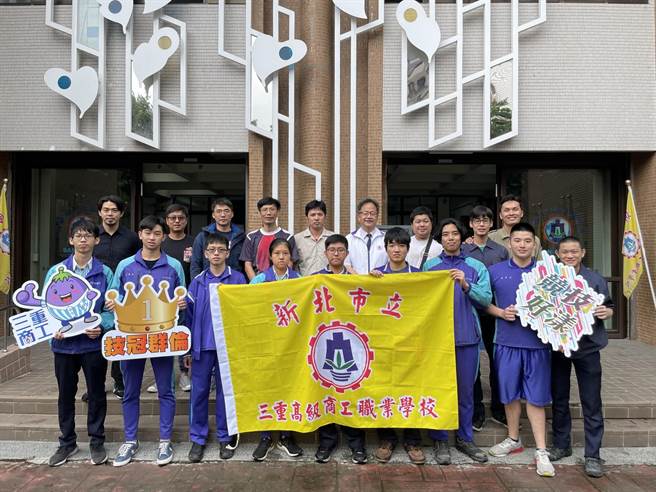 三重商工参加第51届全国技能竞赛北区赛荣获好表现选手（三重商工提供／戴上容新北传真）