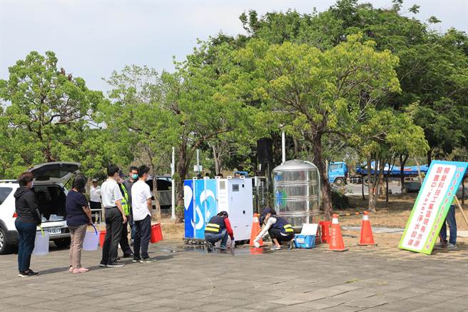 台南市政府因应水情，6日下午在柳营科技工业区办理抗旱整备演练。（台南市政府提供／张毓翎台南传真）