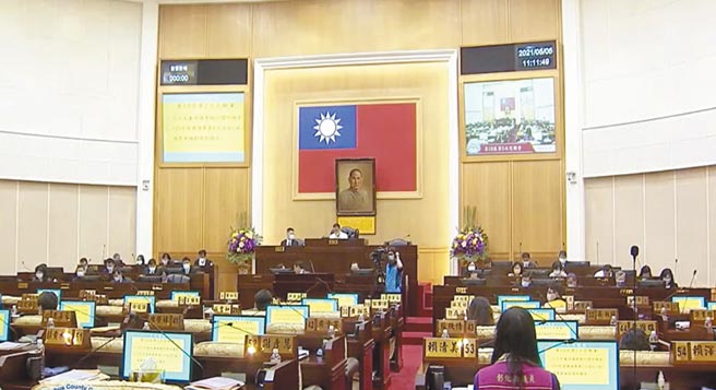彰化县议会召开定期大会，5日进行第1次追加减预算报告，岁出追加35.7亿元，使得2021年度整体预算达535亿元，创下彰化县史上最大规模。（吴敏菁摄）