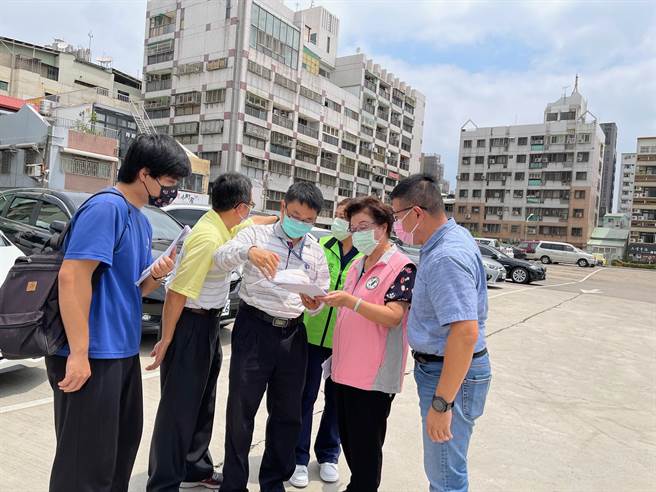 交通局表示，公儿30「公园兼儿童游乐场用地」地下停车场新建工程，预计2022年动工，2025年完工。（卢金足摄）