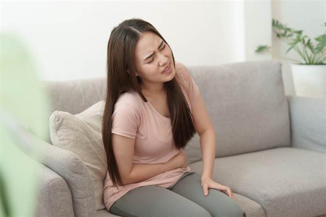 纤维肌痛症的病人常有许多共病症，会大大降低了病人的生活品质。。(示意图/Shutterstock)