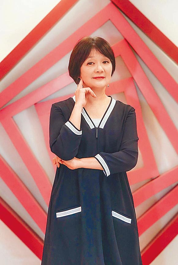 國家文藝獎得主平珩從事藝術管理工作多年，近期出版《「藝」想天開：平珩的創意工作學》，書寫長年對表演藝術界的生態觀察以及整理她對於藝術行政工作的想法。（舞蹈空間舞團提供）