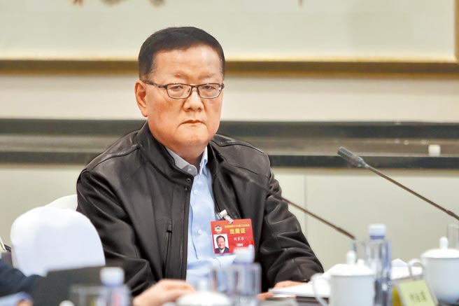 大陆海南省海口市警方5日晚间发布通报，对凤凰智信信息技术有限公司立案侦查，公司法定代表人贺鑫就是凤凰卫视董事局主席刘长乐（见图）的女婿。（中新社资料照片）