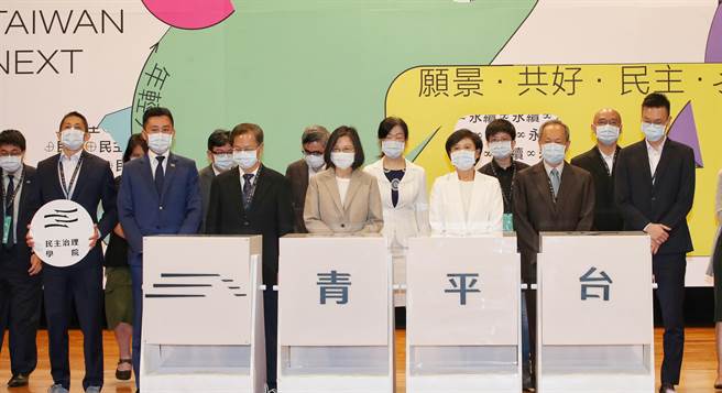 鄭麗君：民主社會永續發展除了追求GDP成長，更需增進下一代機會。(圖/趙雙傑攝)