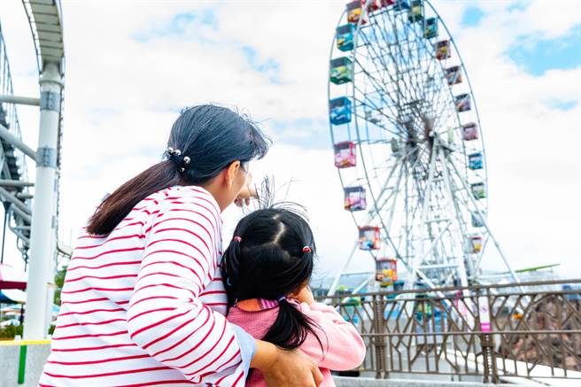 据台湾世界展望会统计资料指出，以台北市、新北市为例，平均每个月就有15至20名失依孩子等待寄养家庭的帮助照顾。（展望会提供／林良齐台北传真）
