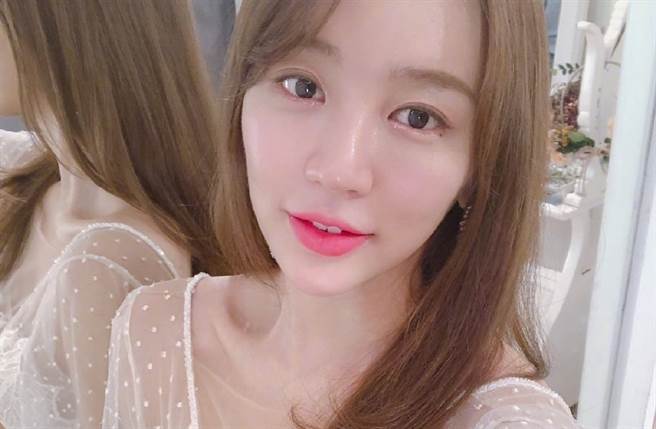 韩国女星尹恩惠。(取自尹恩惠微博)