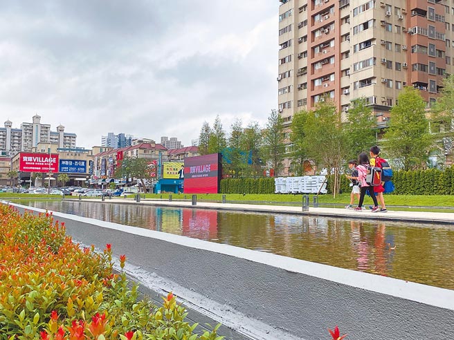 建案在公共空間規畫上，將公共空間與私人居所作出區格。（業者提供）