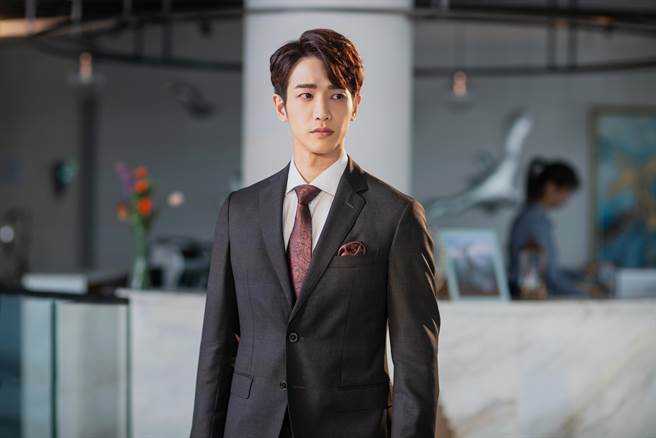 劉以豪與沈月在劇中有嚴重潔癖。（劉以豪工作室提供）