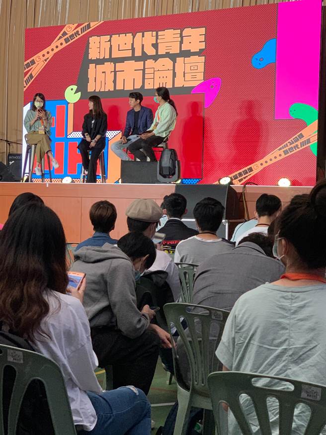 华夏科技大学部署后疫情时代学生的未来发展，与青年共创发展协会共同主办「新世代青年城市论坛@华夏」聚焦创意科技趋势与变革。（华夏科大提供）