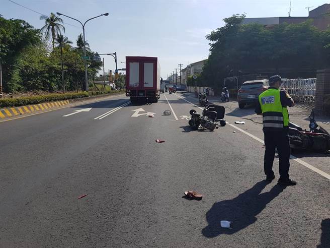 屏东大学女大生车祸，酿2死意外。(警方提供)