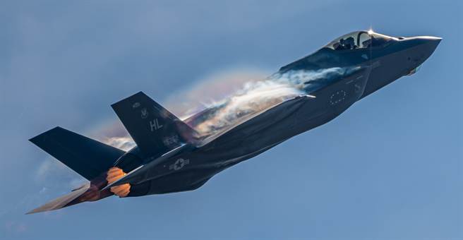 F-35A隐形战机2021年4月28日在犹他州希尔空军基地（Hill Air Force Base）演练的画面。（美国空军）