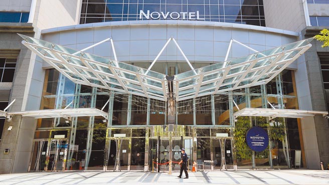 叶元之再爆料，负责诺富特饭店员工的团膳业者恐成大破口。图为诺富特饭店。（本报资料照片）