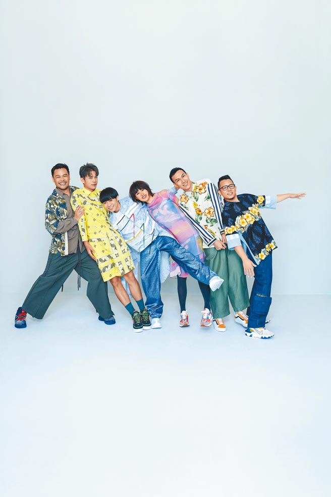 魚丁糸樂團不但推出新歌，也將舉辦演唱會。（環球音樂提供）