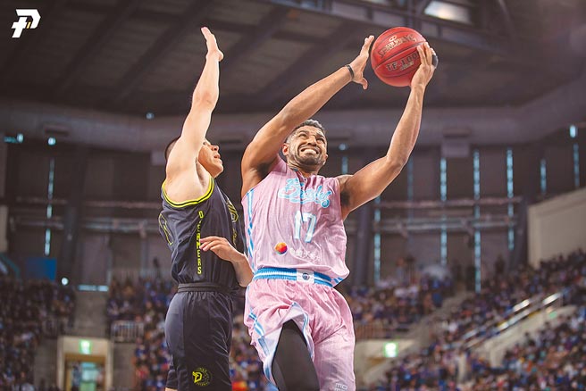 受到疫情影響，各隊洋將都無法入境，經過各方努力後，PLG發聲明表示，CDC已經同意所送名單中之外籍教練、球員專案入境。（PLG提供／資料照）