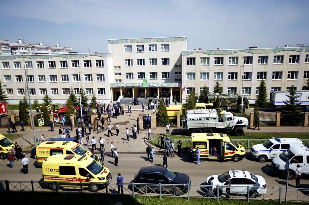 俄罗斯中部城市喀山（Kazan）11日传出当地第175高中发生爆炸、枪手扫射事件，造成包含孩童在内11人死亡。（图／美联社）(photo:ChinaTimes)