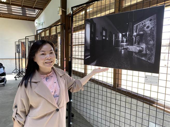 爱好摄影的吴芸萱第一次参赛即获得金奖。（廖素慧摄）