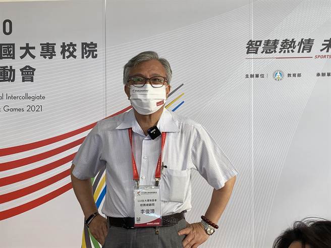 全大运执委会校务总顾问李俊璋说明防疫作为。(曹婷婷摄)