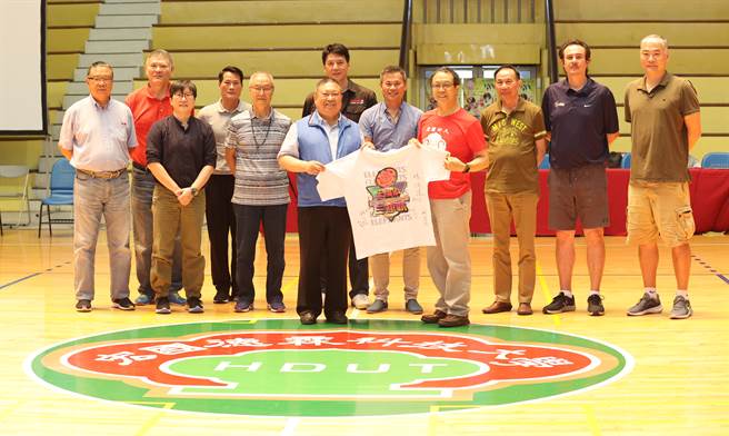 国内大学篮球队将再添新生力军，昔日在CBA赫赫有名的宏国象，如今在宏国科大重生了。(宏国科大提供)