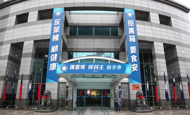 防疫升級蘇貞昌要人民收心，藍批：教訓人民？（報系資料照）