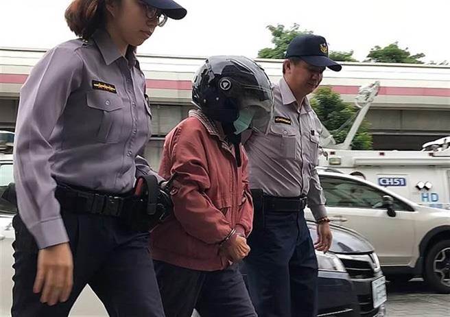 3年前陳姓老婦因長期照顧患有慢性病的丈夫壓力太大，她拿鐵榔頭敲打對方頭部致死。（本報資料照片）