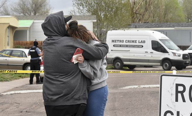 美國科羅拉多州一名男子上週在一場生日派對開槍，擊斃女友和另外5人後自戕。(圖／美聯社)