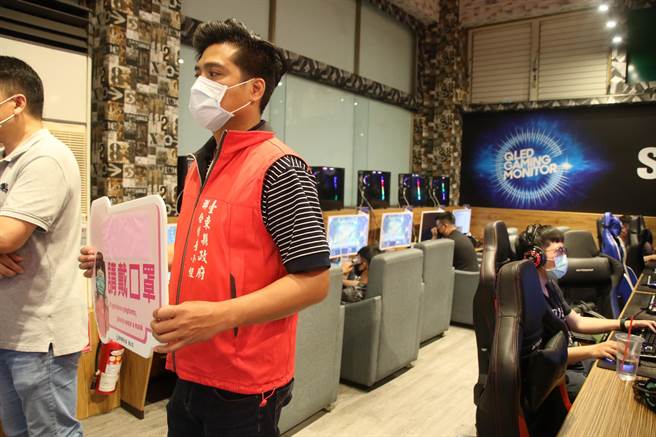 台东县政府呼吁营业场所务必落实实联制防疫管理措施，若无法配合落实业者，将依法强制勒令停业。（台东县政府提供／蔡旻妤台东传真）