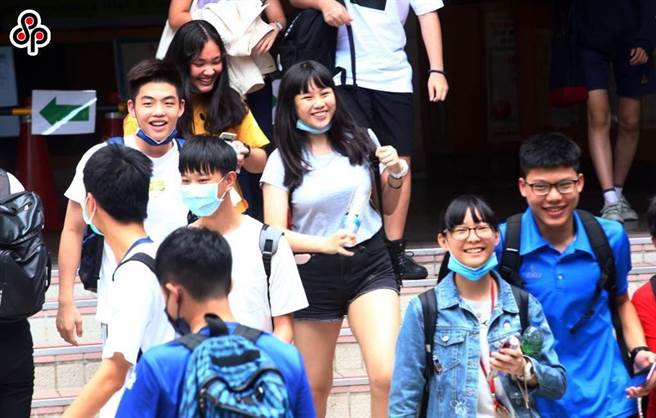 110年国中教育会考将于5月15日到16日连续两日举行，全国逾20万名考生分别在18个考区、225个考场应试，不开放陪考。(本报资料照)