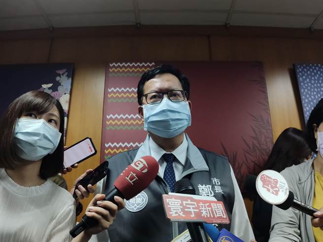 桃园水情紧张，石门水库蓄水量不到16％，不过桃园水情仍是黄灯，桃园市长郑文灿在市政会议认为，该进入橙灯就要进入，否则民眾紧张感还不够。（赖佑维摄）