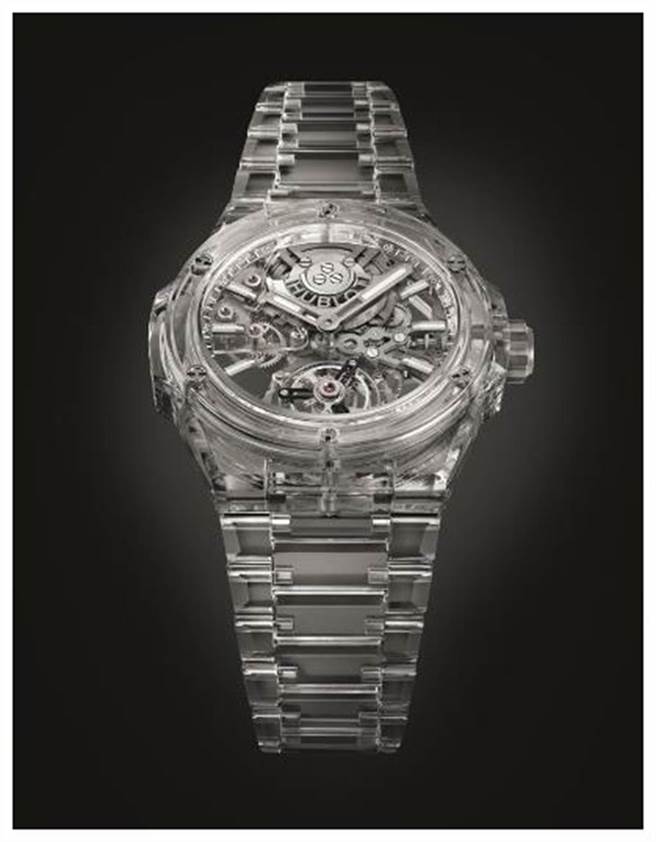 宇舶表BIG BANG全透明版蓝宝石陀飞轮腕表，整支表晶莹通透，令人嘆为观止，1308万元。（HUBLOT提供）