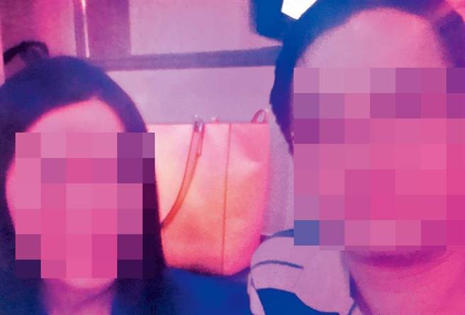 航警版色戒，前航警局警官遭陆女色诱购劣质X光机，造成安检员将「活猫看成鸭赏」遭重判。(中时资料库)