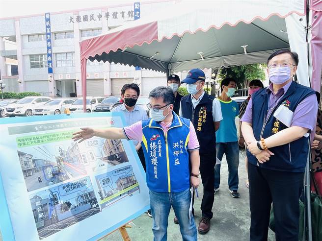 立委楊瓊瓔及市議員吳顯森爭取1175萬元前瞻經費，用於改善大雅國中及大雅國小兩校通學步道。（王文吉攝）