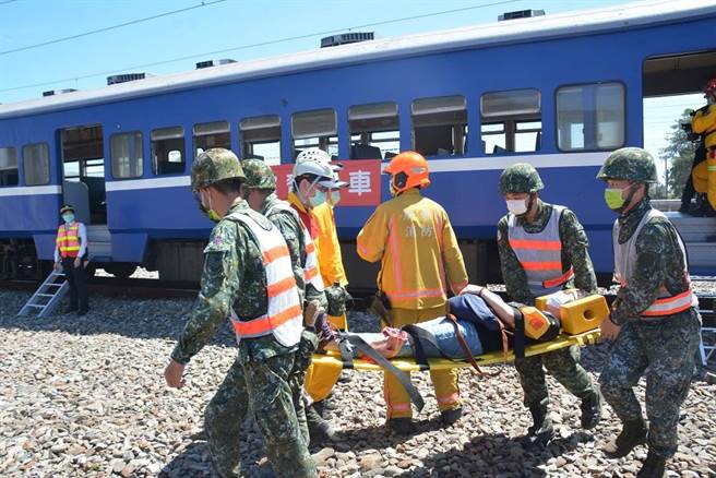 屏縣府啟動防災演練，盼能建立防災sop流程。(屏縣府提供)