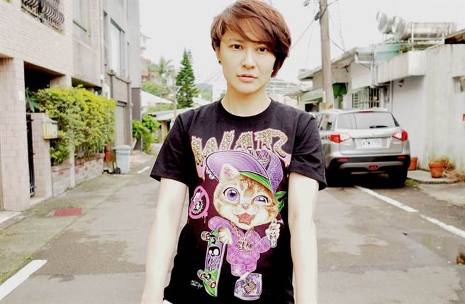 章家瑄遭网友炮轰 ，让她紧急删文道歉。（图／章家瑄 Rachel Chang 脸书）