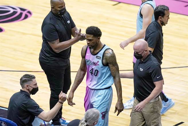 看来热火前锋哈斯伦下季很有机会续以球员身分上场。(美联社资料照)