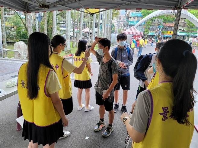 国中教育会考今天举行，各考场採取最高规格防疫措施。（教育部提供／林志成台北传真）