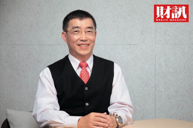 根据《财讯》报导，随新台币匯率高涨、疫情似有再起之势，台股攻上万七高点后，进入震盪格局。市场多空看法交杂之际，郭恭克特别提醒，面对台股后市，「物价」是唯一关键字。(图/财讯提供)