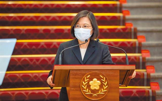 双北升三级警戒 蔡英文：拜托国人及在台外国朋友严守防疫指引。（资料照）