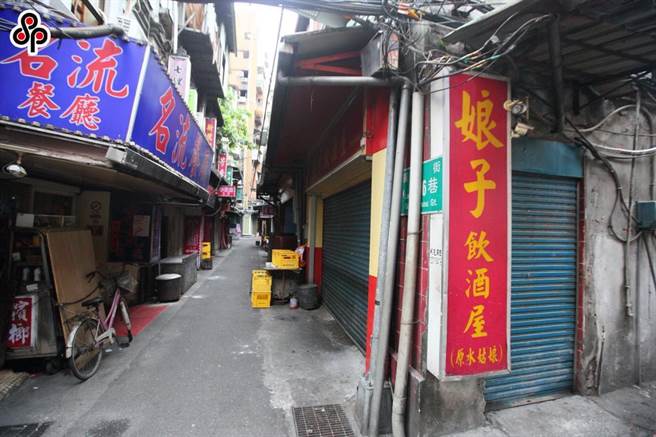 近期疫情严峻，中央流行疫情指挥中心今天宣布关闭全国休閒育乐场所，包括健身中心、资讯休閒场所等。（报系资料照）