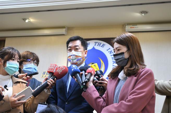 内政部次长陈宗彦表示，即日起，全国各地宗教寺庙暂时不进入至6月8日；各地山屋也关闭2周至5月28日。（内政部提供）