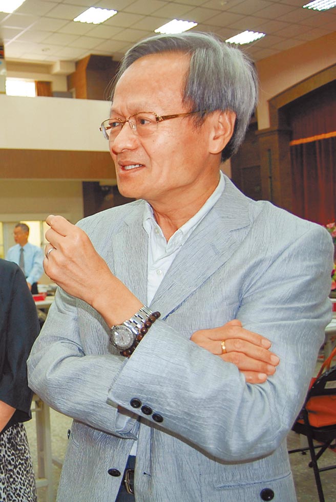 前行政院政务委员、人称「小镇医师」的陈锦煌。（本报资料照片）