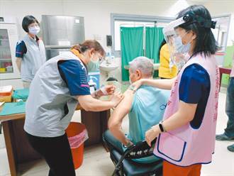 疫苗配送不足 亞東醫院取消17日自費疫苗接種
