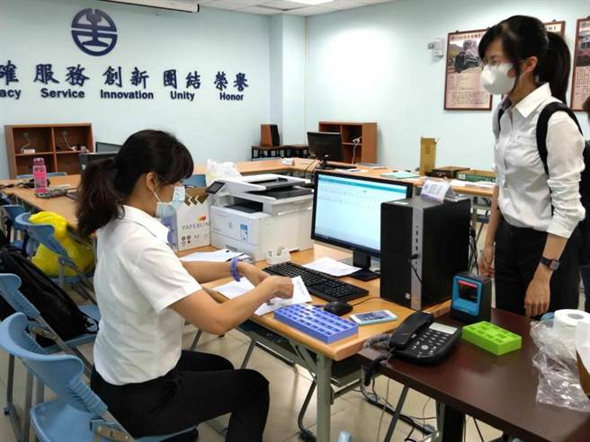 因應疫情，台鐵車班、機班啟動分艙分流(台鐵提供／簡立欣台北傳真)