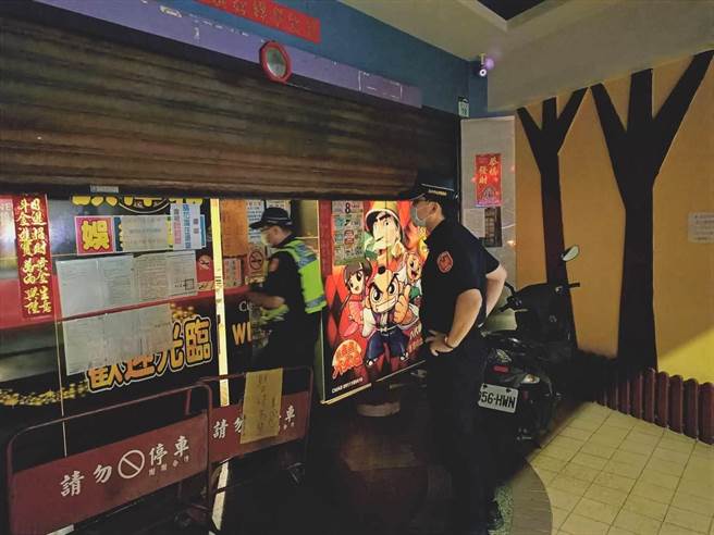高雄警方加强稽查娱乐场所，警方呼吁，业者不要心存侥幸，违规营业。（警方提供／林瑞益高雄传真）